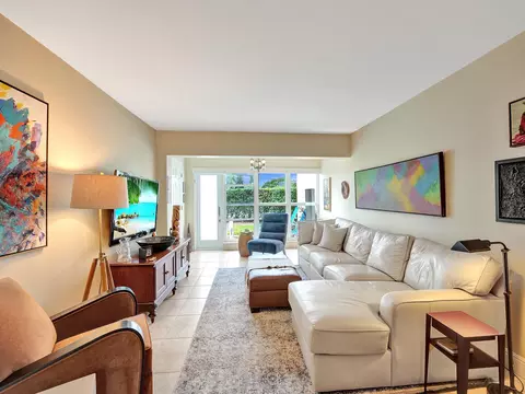 1111 Cactus Ter #103, Delray Beach, FL 33445