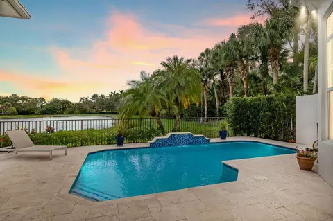 102 Dalena Way, Palm Beach Gardens, FL 33418