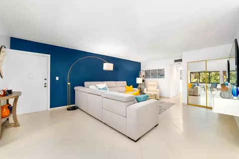 6557 Burning Wood Dr #216, Boca Raton, FL 33433