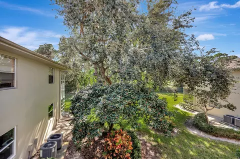 13 Lake Vista Trl #205, Port Saint Lucie, FL 34952