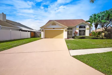 6273 Madras Cir, Boynton Beach, FL 33437