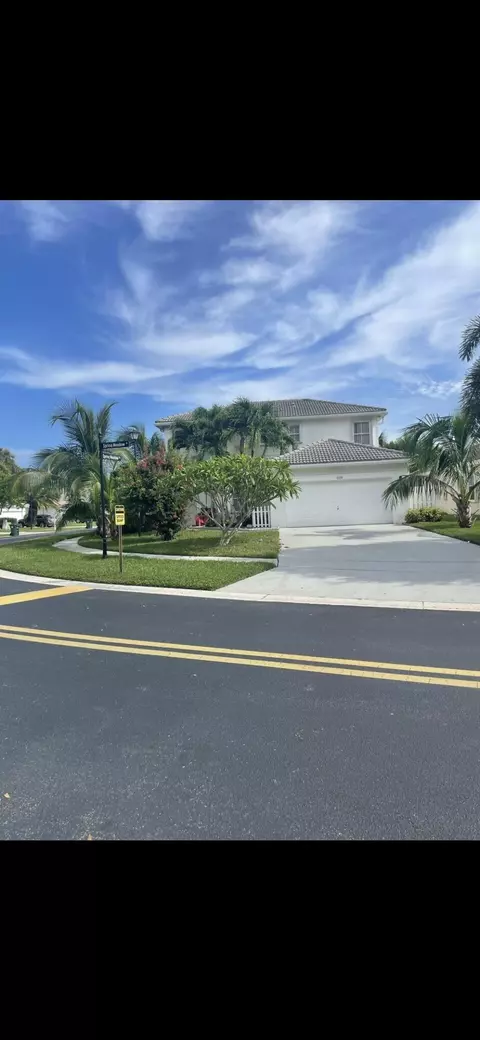 6555 Spring Meadow Dr, Greenacres, FL 33413
