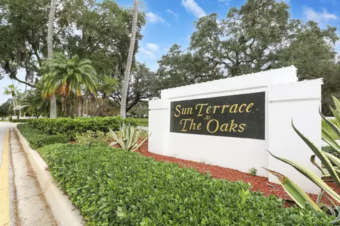 1602 Silverleaf Oak Ct, Palm Beach Gardens, FL 33410