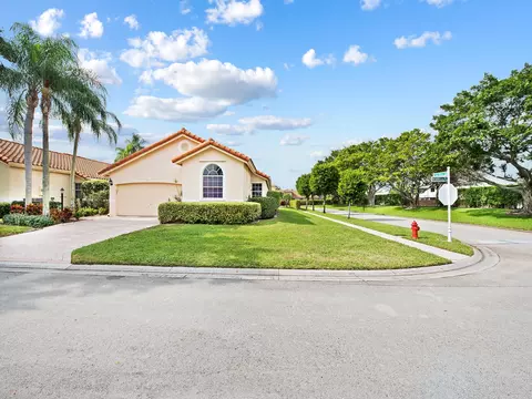 5372 Bodega Pl, Delray Beach, FL 33484