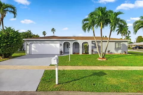 4509 Betelnut St, Boca Raton, FL 33428