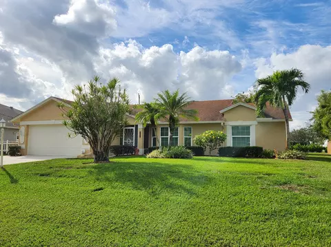 3545 SE Hyde Cir, Port Saint Lucie, FL 34984