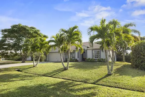 198 SW Glenwood Dr, Port Saint Lucie, FL 34984