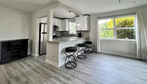 203 Sheffield I, West Palm Beach, FL 33417