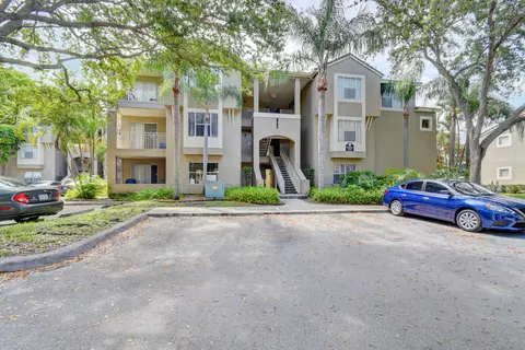 1725 Palm Cove Blvd #2-302, Delray Beach, FL 33445