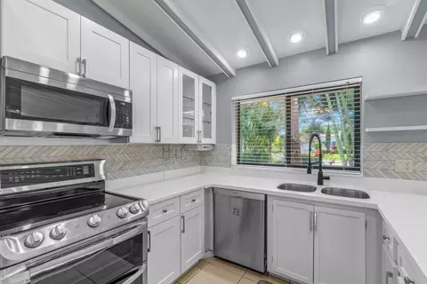 5605 Ainsley Ct, Boynton Beach, FL 33437