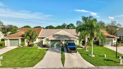 1520 SE Crayrich Ct, Port Saint Lucie, FL 34952