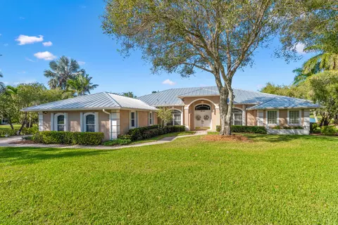5530 SW Orchid Bay Dr, Palm City, FL 34990