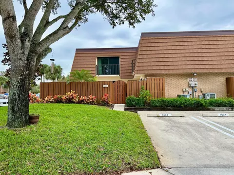3074 30th Ct, Jupiter, FL 33477