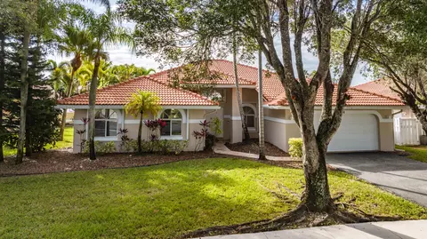 9998 N Springs Way, Coral Springs, FL 33076