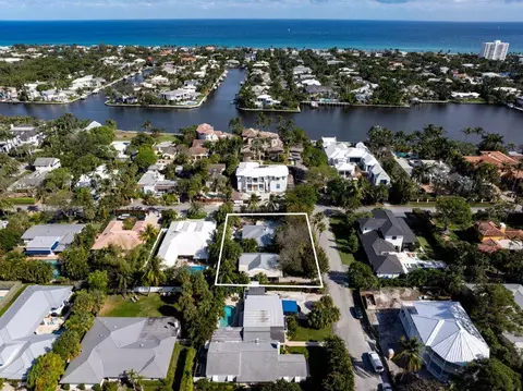 402 Palm Trl, Delray Beach, FL 33483