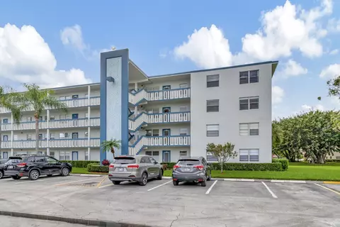 3021 Lincoln B, Boca Raton, FL 33434