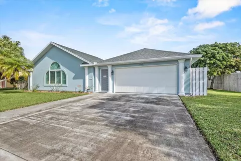 1449 SE Marisol Ln, Port Saint Lucie, FL 34952