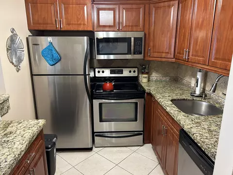 51 Dorset B #51 B, Boca Raton, FL 33434