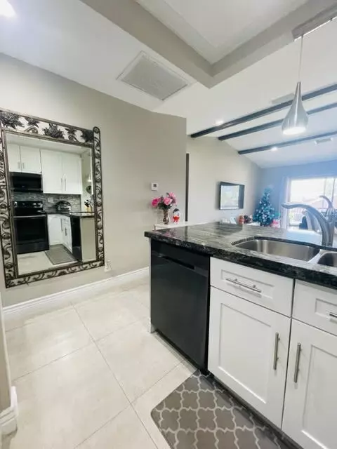 9845 Three Lakes Circle Cir #1-G, Boca Raton, FL 33428