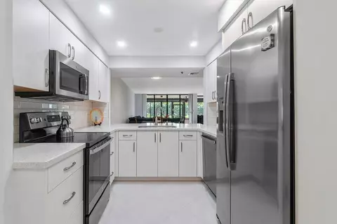6420 Boca Del Mar Dr #108, Boca Raton, FL 33433