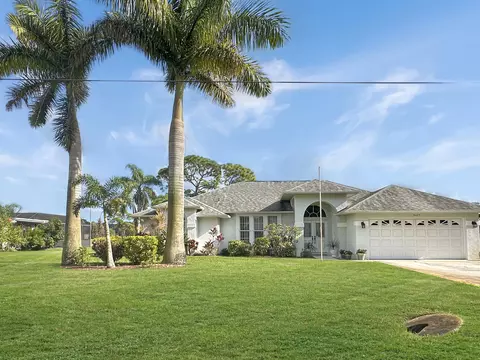 5407 Echo Pines Cir E, Fort Pierce, FL 34951