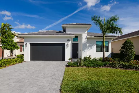 9482 SW Pepoli Way, Port Saint Lucie, FL 34987