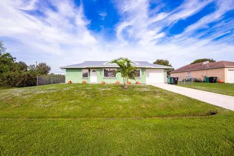 1011 SW John Maccormack Ter, Port Saint Lucie, FL 34953