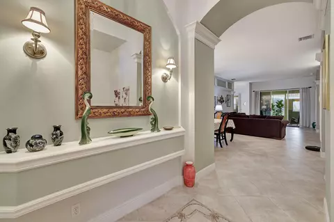 304 NW Toscane Trl, Port Saint Lucie, FL 34986