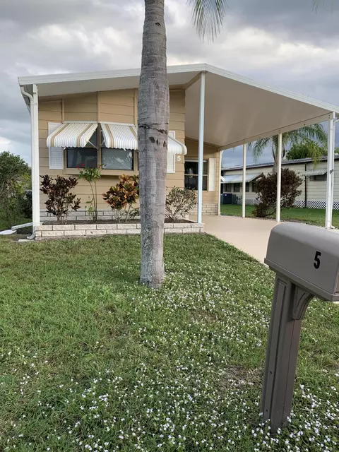 5 Ecuador Ct, Fort Pierce, FL 34951