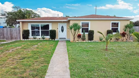 1322 Tropical Dr, Lake Worth, FL 33460