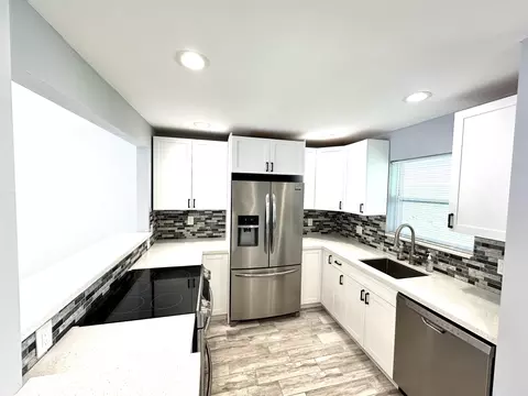 2162 NE 36th St #46, Lighthouse Point, FL 33064