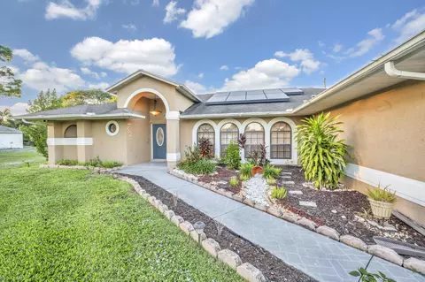2051 SW Akorot Rd, Port Saint Lucie, FL 34953