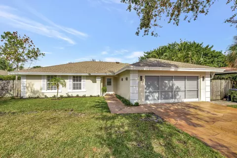 637 Allen Ave, Delray Beach, FL 33483