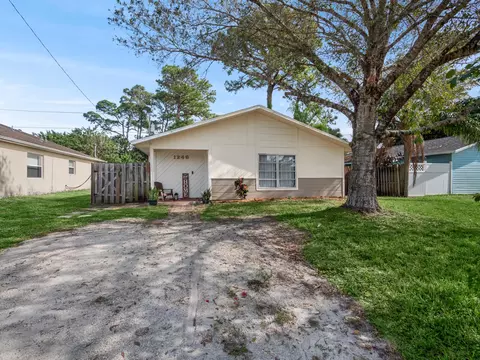 1246 16th Ave SW, Vero Beach, FL 32962