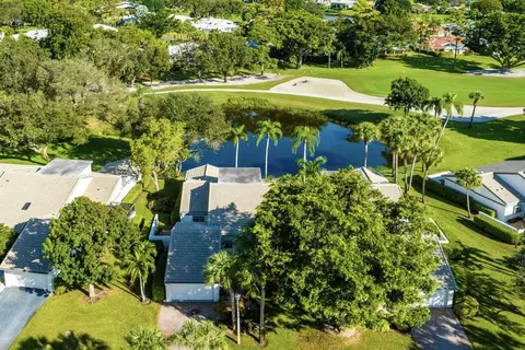 76 Cambridge Ln, Boynton Beach, FL 33436