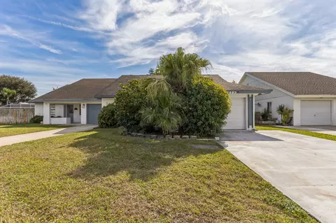 11885 Suellen Cir, Wellington, FL 33414