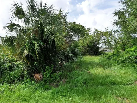 2370 SW Monterrey Ln, Port Saint Lucie, FL 34953