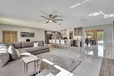 10319 Eastport Ct, Boca Raton, FL 33428
