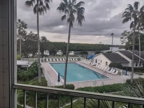 2516 SE Anchorage Cv #F-3, Port Saint Lucie, FL 34952