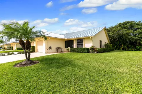 7877 SE Sugar Sand Cir, Hobe Sound, FL 33455