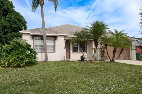 147 SW Glenwood Dr, Port Saint Lucie, FL 34984