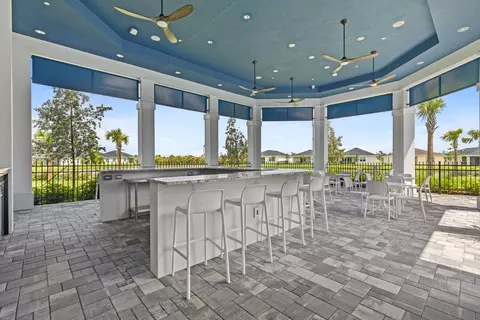 1240 SE Crosswood Way, Port Saint Lucie, FL 34984