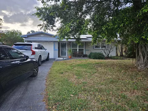 5051 SW 29th Way, Fort Lauderdale, FL 33312