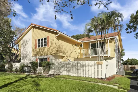 153 Seabreeze Cir, Jupiter, FL 33477