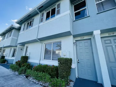 3517 Sonoma Dr, Riviera Beach, FL 33404