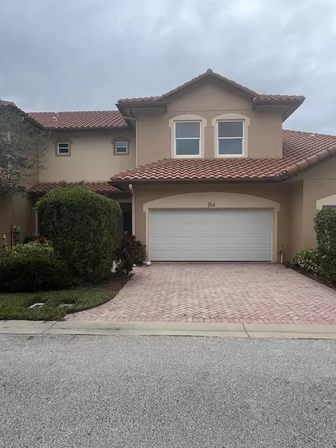 2755 65th Dr #104, Vero Beach, FL 32966