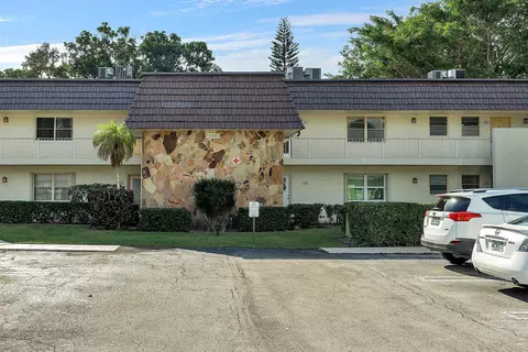12003 Poinciana Blvd #203, Royal Palm Beach, FL 33411