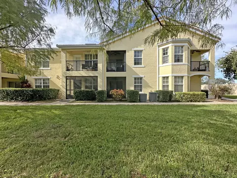 152 SW Peacock Blvd #27-102, Port Saint Lucie, FL 34986