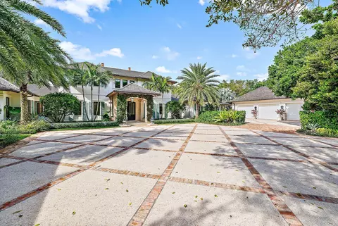 420 S Beach Rd, Hobe Sound, FL 33455