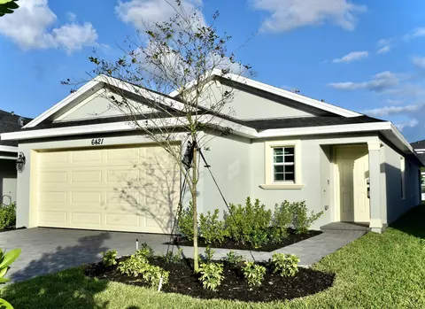 6421 NW Leafmore Ln, Port Saint Lucie, FL 34987